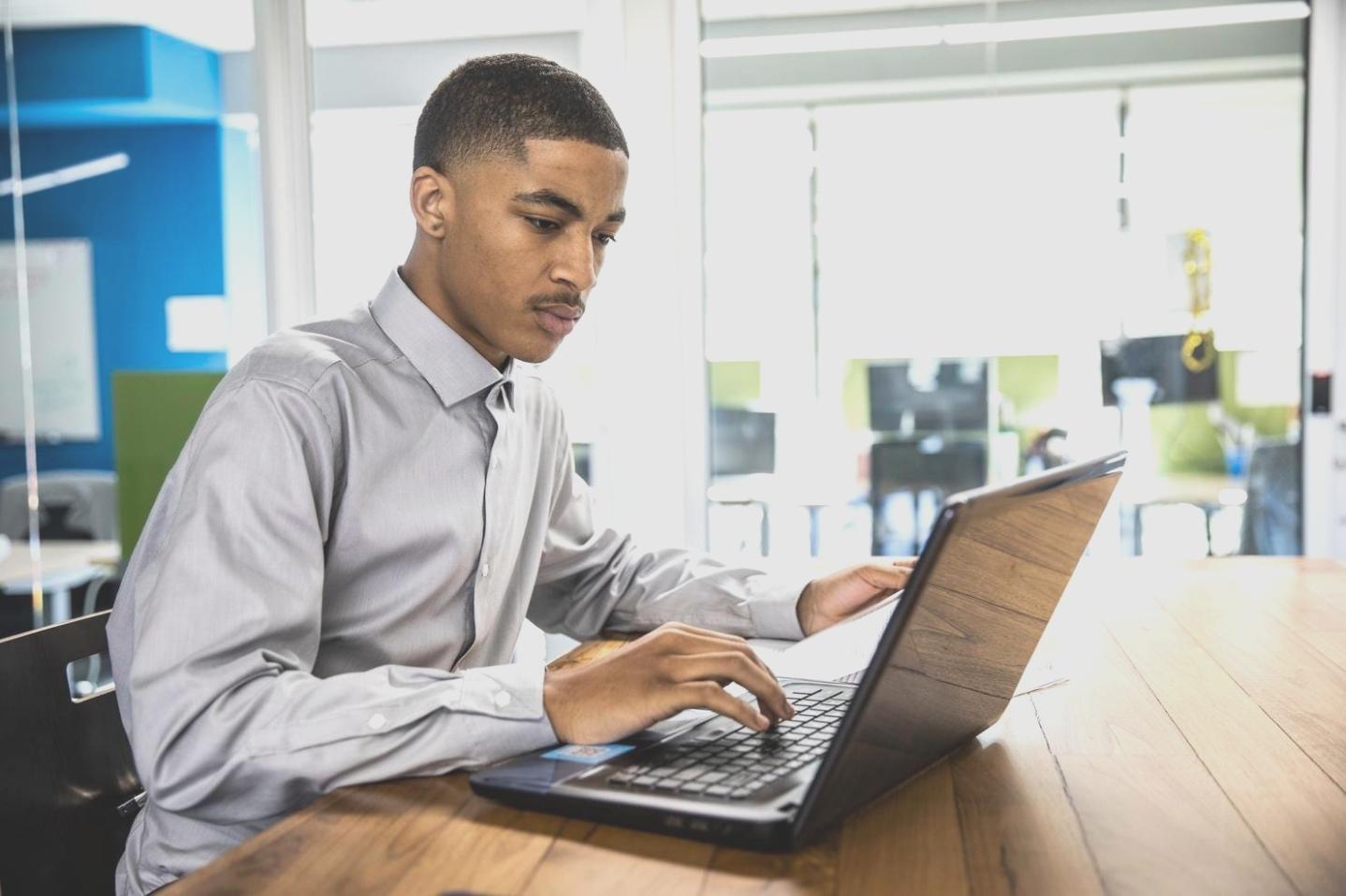 Οπτική αναπαράσταση εκπαιδευτικής διαδικασίας με διαγράμματα και αναλυτικά στοιχεία